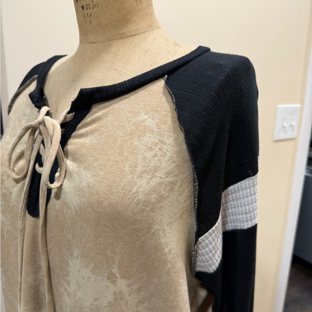 Sugarfox Beige and Black Lace-Up Long Sleeve Top - Picture 7 of 9